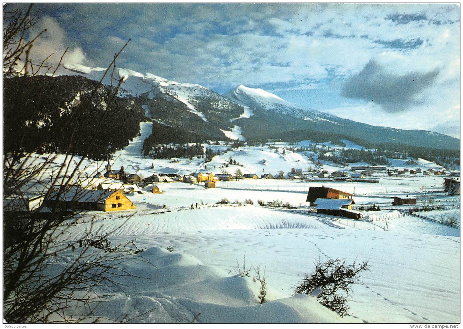 CORRENCON EN VERCORS Alt 1100m Vue Generale Et Les Pistes Au Fond  Les Deux Moucherolles 6(scan Recto-verso) MA759 - Autres & Non Classés