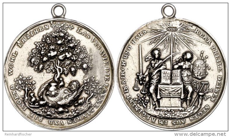 Hamburg, Silbermedaille (Gluckenmedaille), (Dm. Ca. 44,20mm, Ca. 24,32g), O.J., Unsigniert. Av: Henne Mit... - Otros & Sin Clasificación