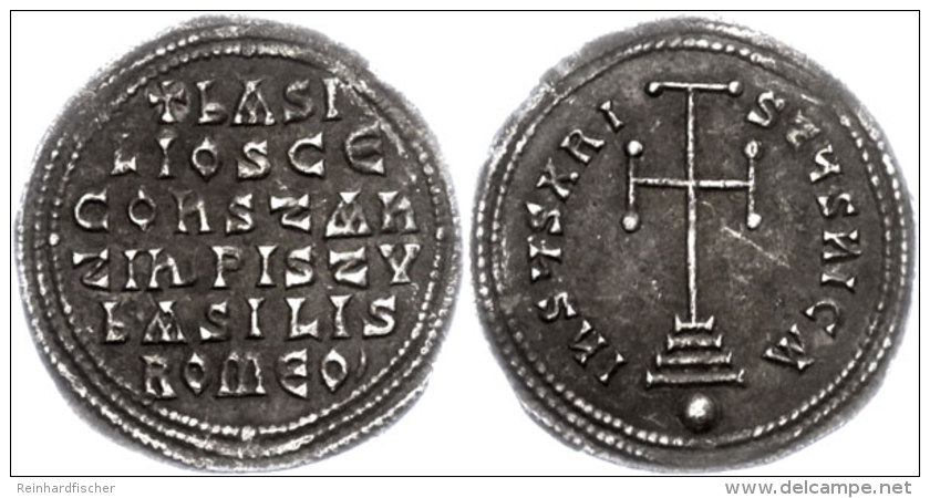 Basilus I., 867-886, Miliaresion (2,86g), Konstantinopel. Av: Krückenkreuz Auf Drei Stufen. Rev: 6 Zeilen... - Byzantines