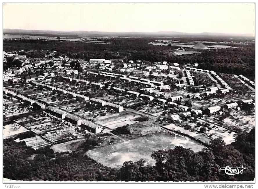 58 - LA MACHINE : Vue Aérienne De La Cité Des Minimes - CPSM Dentelée Noir Blanc GF Postée 1963 - Nièvre - Autres & Non Classés