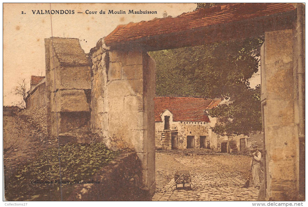 95-VALMONDOIS- COUR DU  MOULIN MAUBUISSON - Valmondois