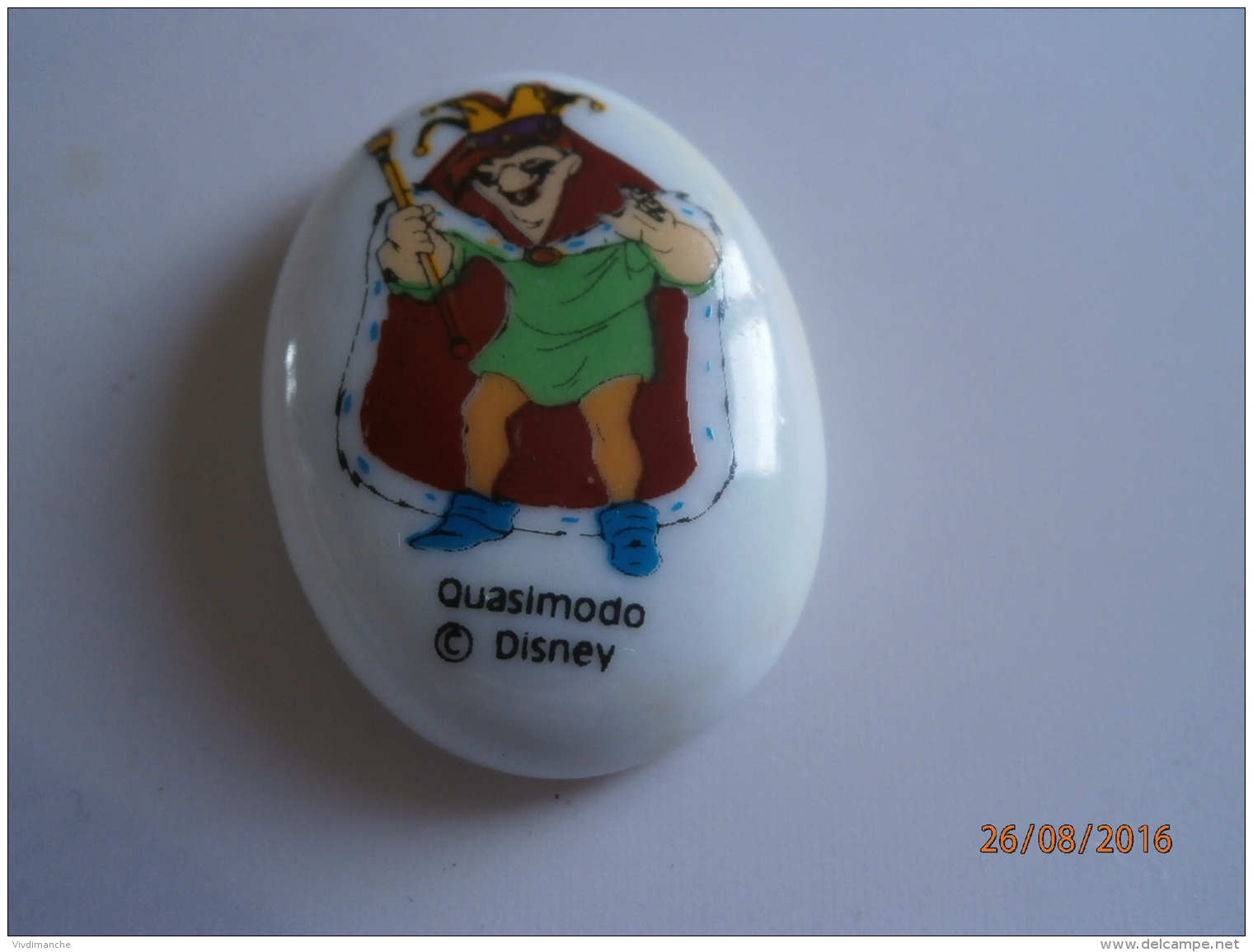 QUASIMODO - LE BOSSU DE NOTRE DAME - FORME DRAGEE - DISNEY - FEVE BRILLANTE - Disney