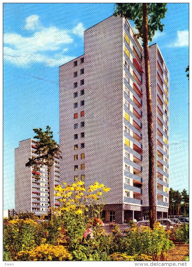 Erlangen. Hochhäuser An Der Friedrich-Bauer-Strasse. - Erlangen