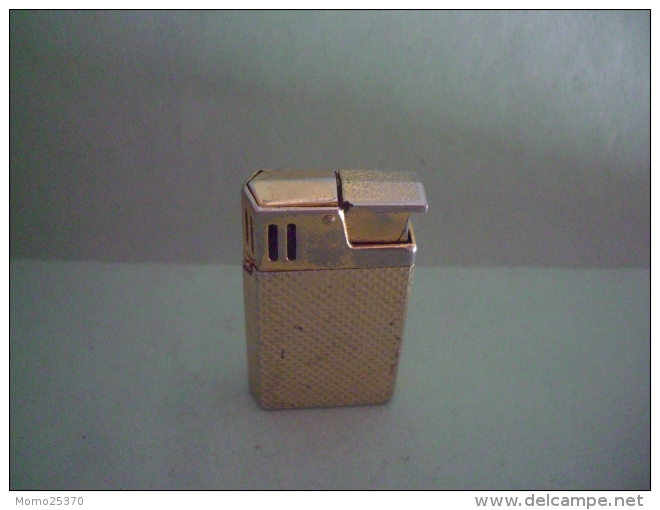 BRIQUET FLEETWOOD LIGHTER &#x41B;&#x415;&#x413;&#x427;&#x415; Feuerzeug ACCENDINO AANSTEKER ENCENDEDOR - Autres & Non Classés