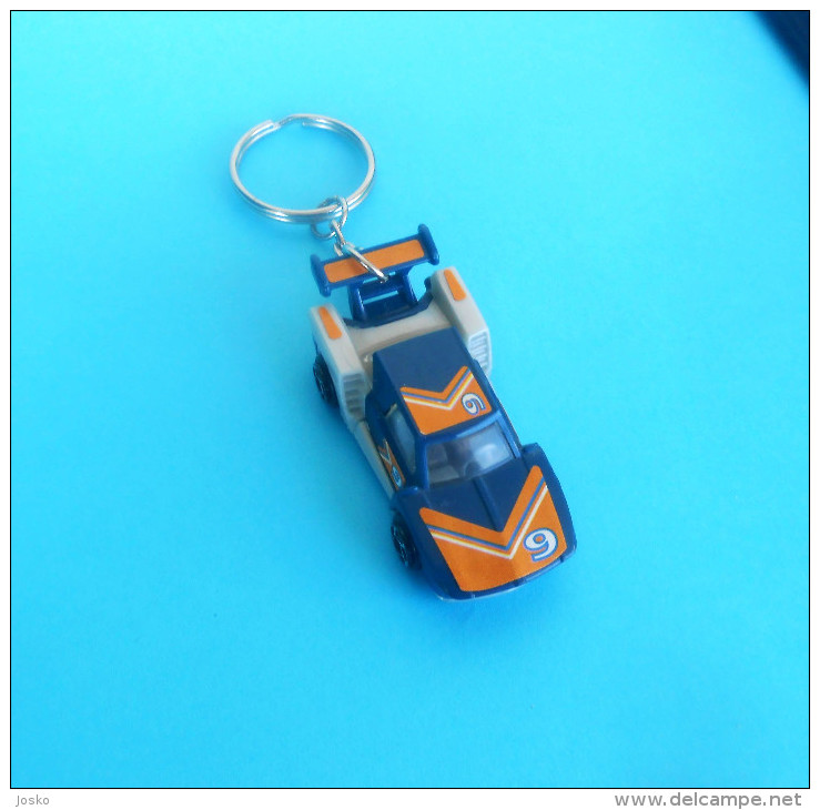 RACING CAR - Kinder NV 080 ... Car Automobile Automobil Keychain Key-ring Porte-clés Schlüsselring Anello Portachiavi - Schlüsselanhänger
