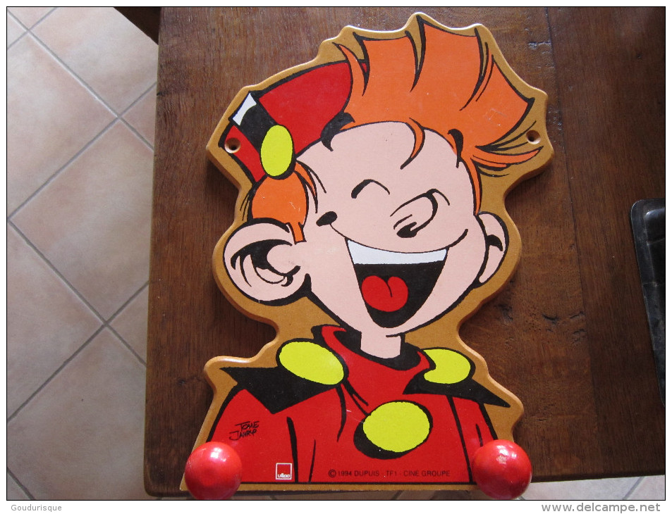 SPIROU  PORTE MANTEAU  SPIROU DEUX PATERNES EN BOIS VILAC  FRANQUIN - Spirou Et Fantasio