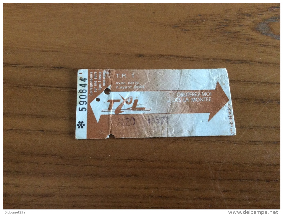 Ticket De Bus TCL "T.R. 1 Avec Carte D'ayant Droit" Limoges (87) - Europe