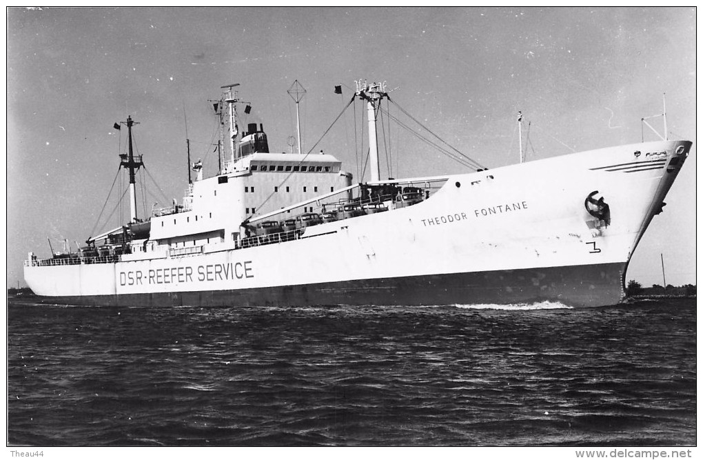 ¤¤  -  Carte-Photo Du Bateau De Commerce " THEODOR FONTAINE "   -  Cargo   -  ¤¤ - Petroleros