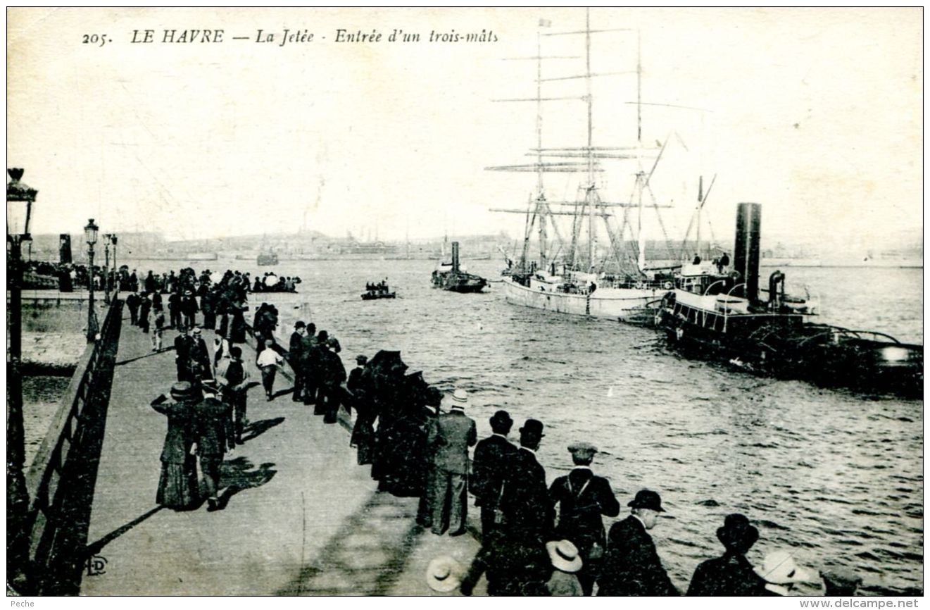 N°50359 -cpa Le Havre -entrée D'un Trois Mâts- Remorqueurs- - Tugboats