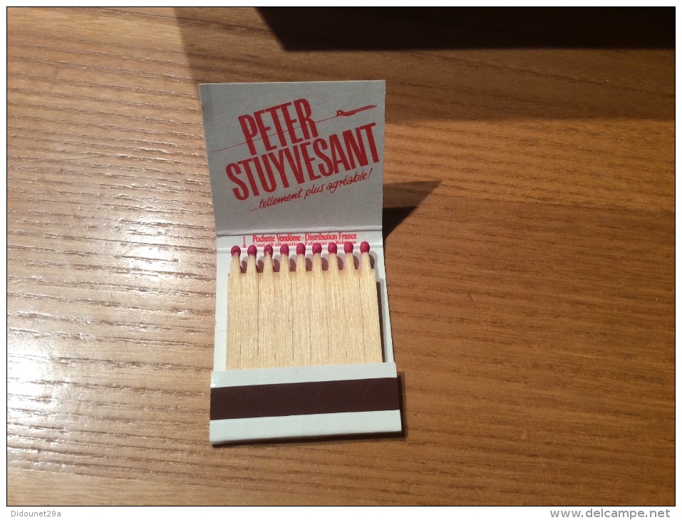 Pochette D'allumettes P. Vendôme "PETER STUYVESANT / LE SYMBOLE (Discothèque) PLOEMEUR (56)" (cigarettes) - Matchboxes