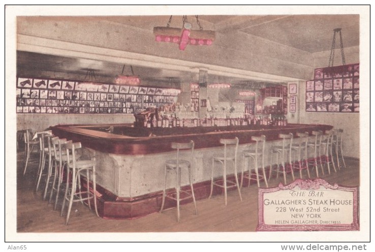 New York City, Gallagher's Steakhouse Restaurant Interior View Of Bar, C1930s Vintage Lumitone Postcard - Cafés, Hôtels & Restaurants