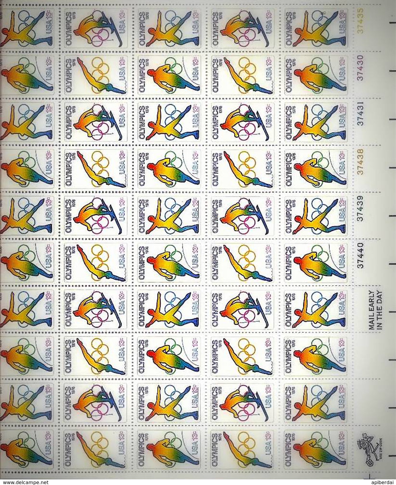 USA - 1976 Sheet Of 50 Olympic Games  - Original Gum (OG) Deteriorated By Age. - Winter 1976: Innsbruck