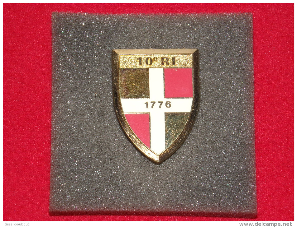 Insignes Militaire "10ème R.I. Infanterie" -  "ENGINEER REGIMENT " - Armée De Terre