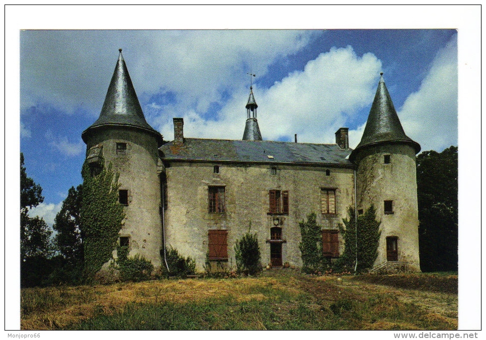 CPM De Le Poiré Sur Vie   Le Château De La Métairie XVII ème - Poiré-sur-Vie