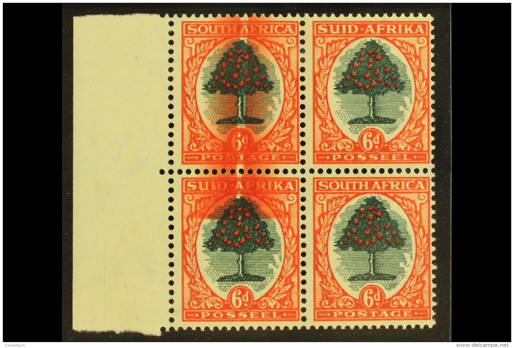 UNION VARIETY 1947-54 6d Green &amp; Brown-orange, LARGE SCREEN FLAW In Left Marginal Block Of 4, Affects Two... - Ohne Zuordnung