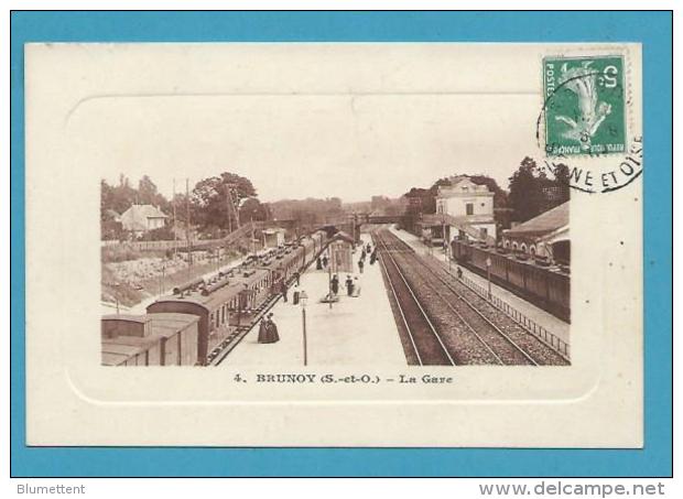 CPA 4 - Chemin De Fer Train En Gare De BRUNOY 91 - Brunoy