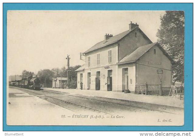 CPA 22 - Chemin De Fer Train En Gare De ETRECHY 91 - Etrechy