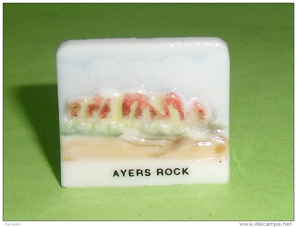 Fèves / Fève / Pays / Région : Ayers Rock , Dos Plat     T10 - Países