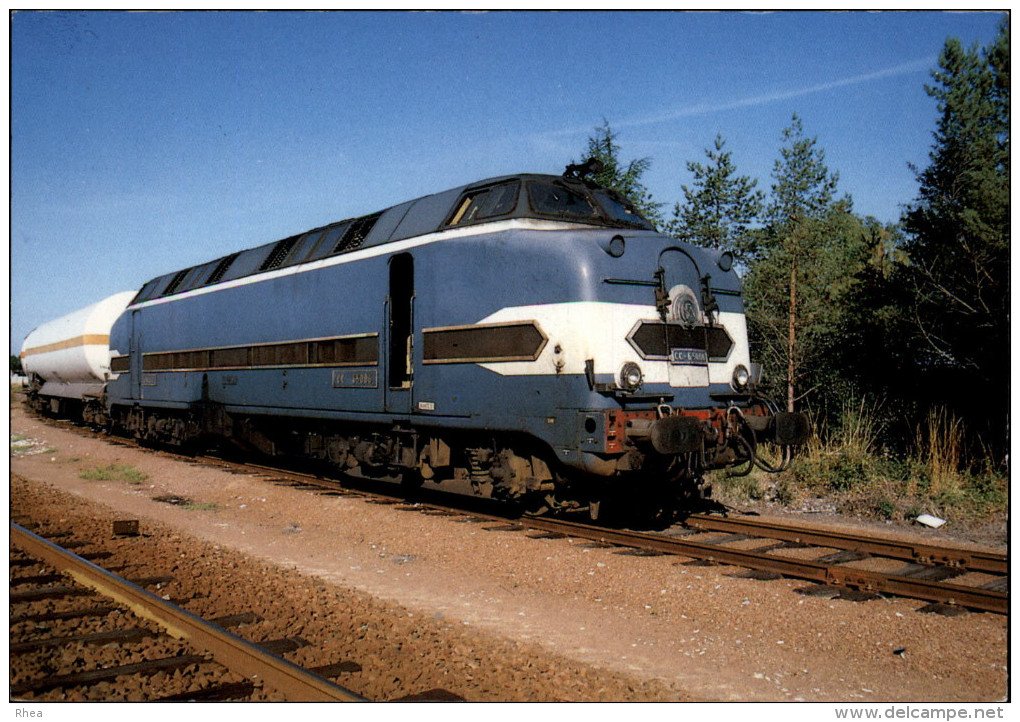 17 - LE DOUHET-ECOYEUX - Train - Locomotive - Autres & Non Classés