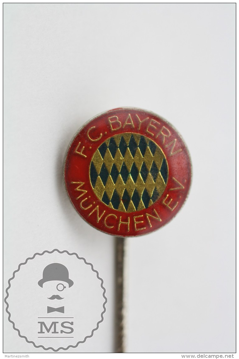 F.C. Bayern München Football Club Germany, Needle Badge - Fútbol