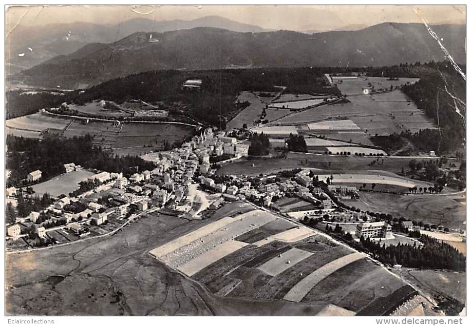 La Louvesc      07     Vue Générale  (pli Et Petite Déchirure) - La Louvesc