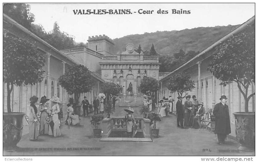 Vals Les Bains     07      Cour Des Bains - Vals Les Bains