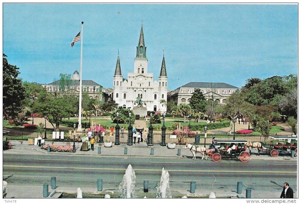 LOUISIANA---NEW ORLEANS--Jackson Square---voir 2 Scans - New Orleans