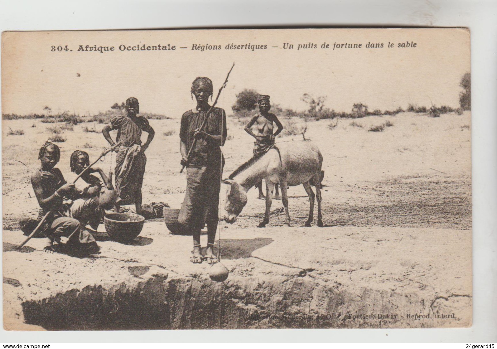 CPSM BURKINA FASSO ETHNOLOGIE AFRIQUE OCCIDENTALE - Régions Désertiques : Un Puits De Fortune Dans Le Sable - Burkina Faso