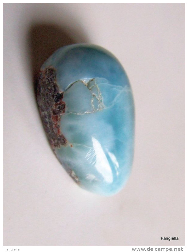 Cabochon En Larimar Bleu Environ 21x9x8mm De St Domingue  Une Pierre Qu'on Ne Trouve Qu'en République Dominicaine  Bien - Perlen