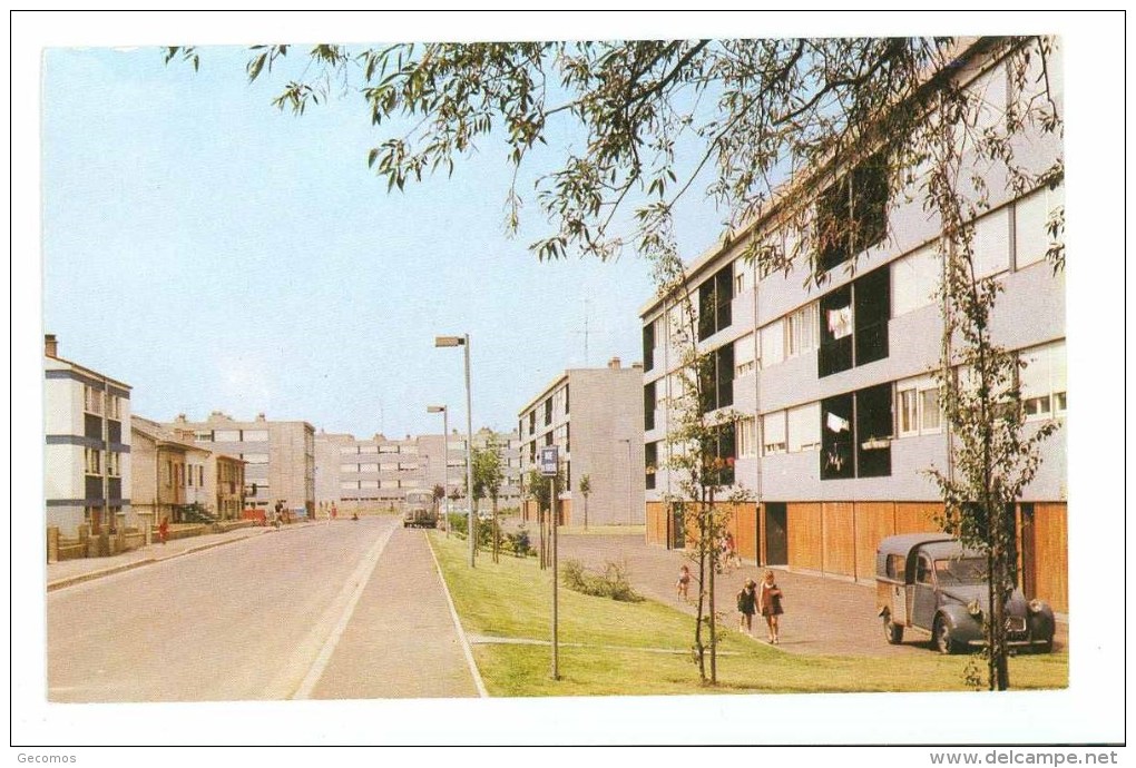 57 - TALANGE - Le Breuil (automobile, Citroen 2CV....) - Talange