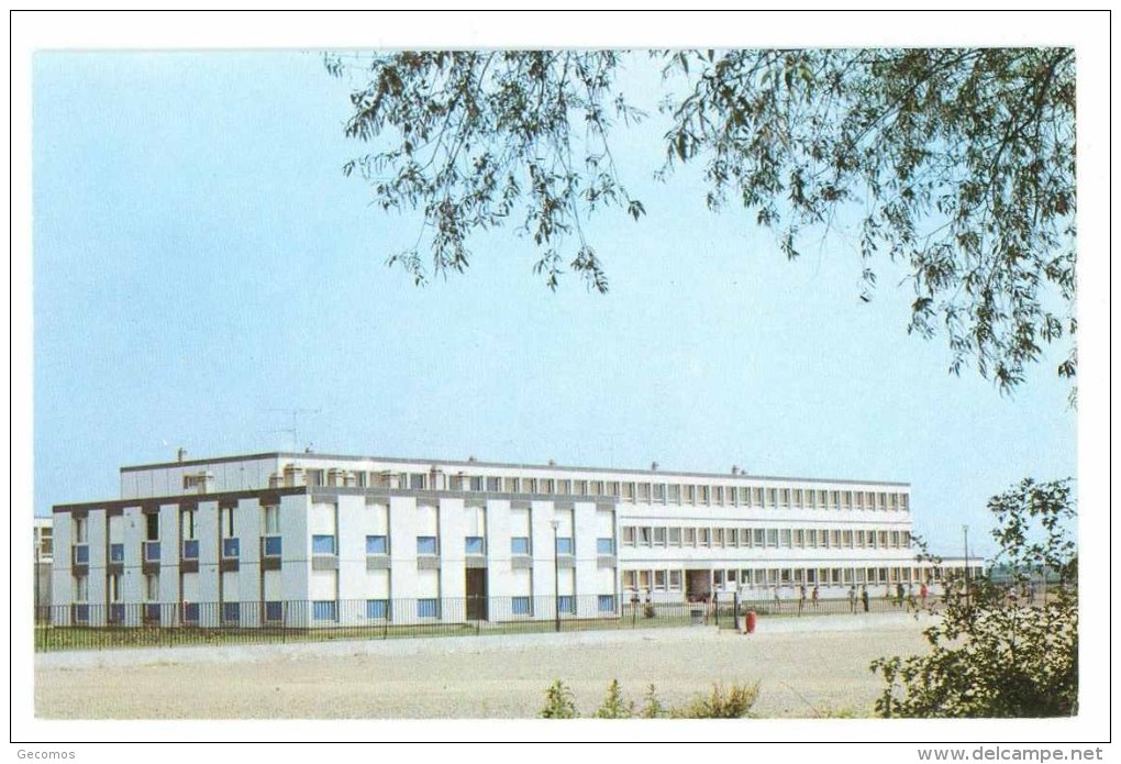 57 - TALANGE - Le Collège.... (CES) - Talange