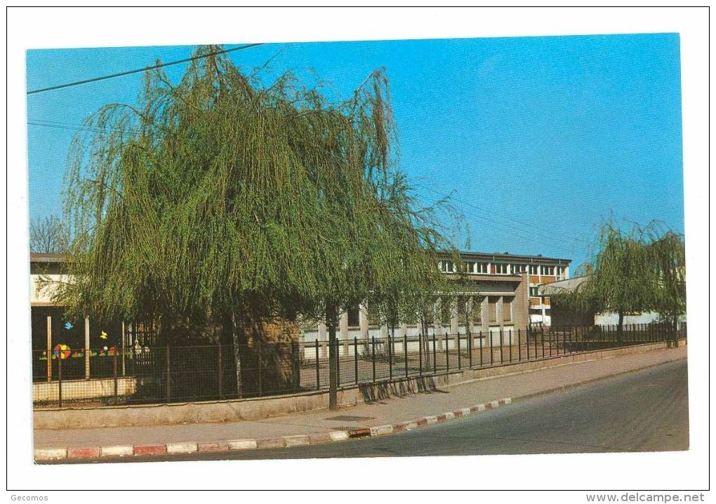 57 - TALANGE - Le Groupe Scolaire Irène Et Frédéric Joliot - Talange