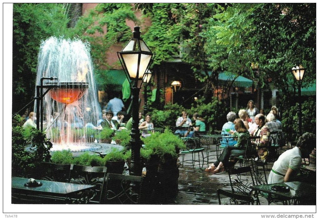 LOUISIANA---NEW ORLEANS--pat O'brien's Patio 718 St.peter Street---voir 2 Scans - New Orleans