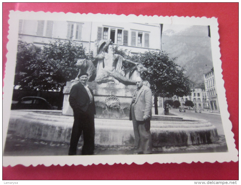 1954 LOT DE 7 PHOTOS  PHOTOGRAPHIE Groupe Amis en villiégiature TOURISME VOYAGE EN SUISSE +POCHETTE KODAK