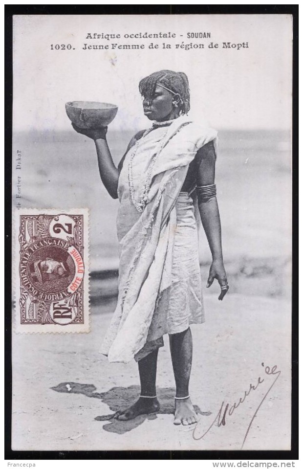 455 - AFRIQUE - SOUDAN - Jeune Femme De La Région De Mopti - Soudan