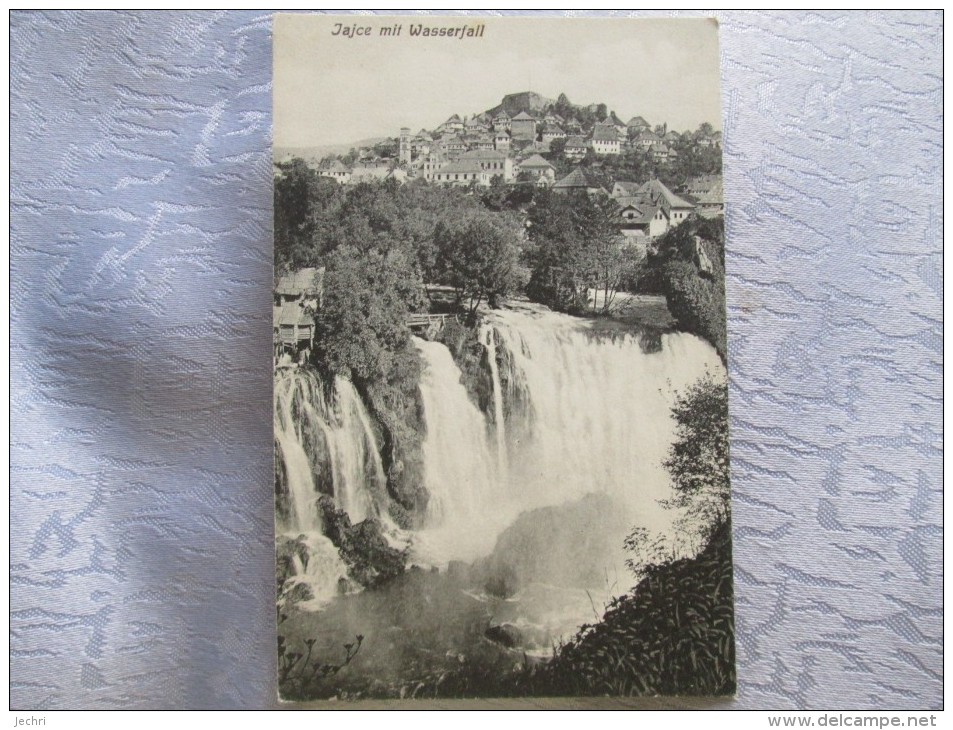 JAJCE MIT WASSERFALL - Bosnie-Herzegovine