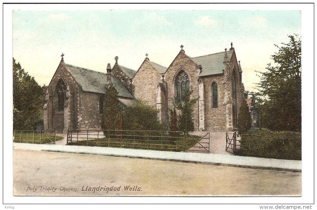 Llandrindod Wells - Holy Trinity Church - Radnorshire