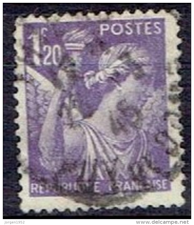 FRANCE #    FROM  1944  STAMPWORLD 626 - 1939-44 Iris