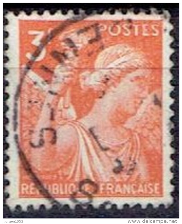FRANCE #    FROM  1944  STAMPWORLD 630 - 1939-44 Iris