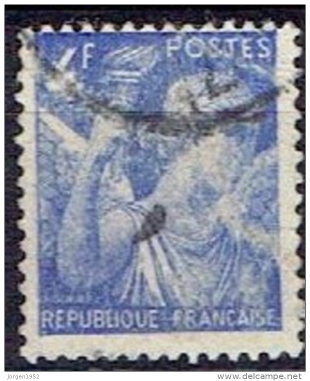 FRANCE #    FROM  1944  STAMPWORLD 631 - 1939-44 Iris