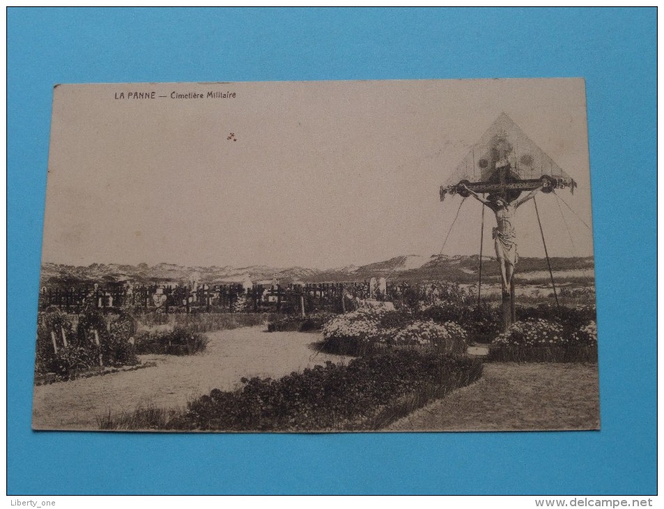 Cimetière Militaire ( Desaix ) Anno 19?? ( Zie Foto Voor Details ) !! - De Panne