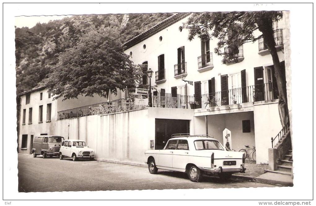 CABRESPINE , Aude : Auberge Du Roc De L'Aigle; Hotel Restaurant; Belle  404 PEUGEOT, Estafette Renault, 4; Années 50, TB - Autres & Non Classés