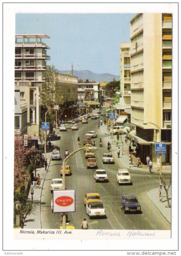 CHYPRE  /  NICOSIA  /  MAKARIOS  III  AVENUE   (  Automobiles Années 70 + Publicité " Cigarettes  CRAVEN  A " ) - Chipre