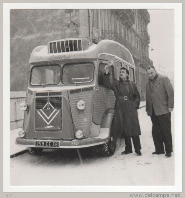 ° AUTOMOBILE °  CITROEN TYPE H - TUBE ° JOURNAL "LE DAUPHINE LIBERE" ° PHOTO ° - Camion, Tir