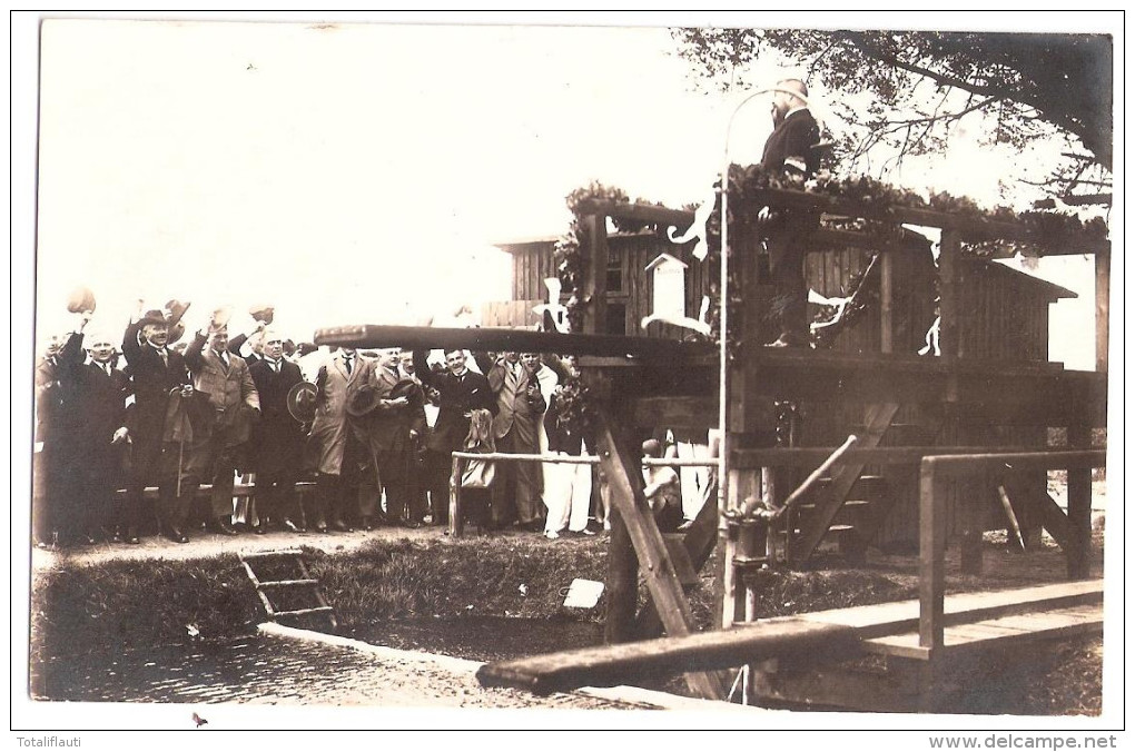 LENZEN Prignitz Einweihung Schwimmbad Honoratioren Grüßen Festredner Sprungturm Original Fotokarte Der Zeit TOP-Erhaltun - Lenzen