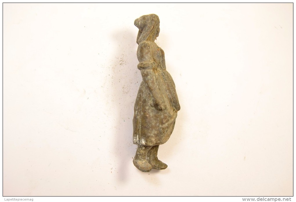 Statuette / Figurine En Laiton / Bronze Ou Alliage. Pièce De Terrain à Identifier. Romain ? Médiéval ? 19eme Siècle ? - Archeologia