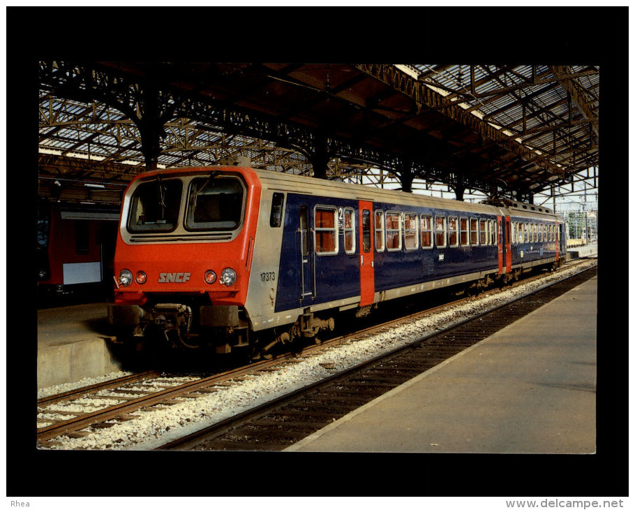 19 - BRIVE - Gare - Train - Brive La Gaillarde