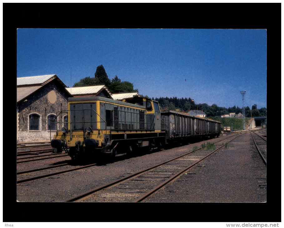 19 - USSEL - Train - Locomotive - Gare - Ussel