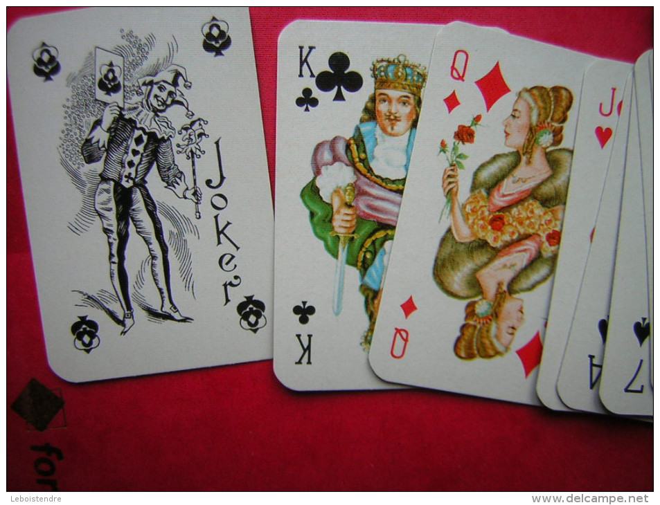 RARE JEU / JEUX DE 56 CARTES DONT 2 JOKER ET 6 VALETS AVEC BOITE EN CARTON PUB UTA PATIENCE FORMAT 4.2 X 6.5 CM - Autres & Non Classés