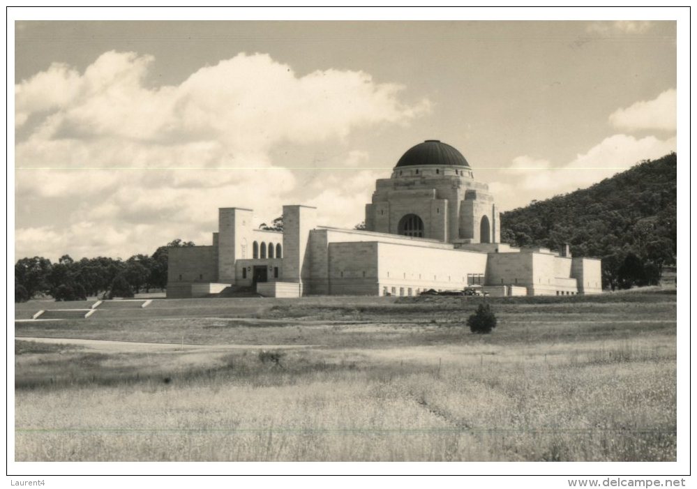 (157) Very Old Postcard - Carte Ancienne - Australia - ACT - Canberra & War Memorial - Canberra (ACT)